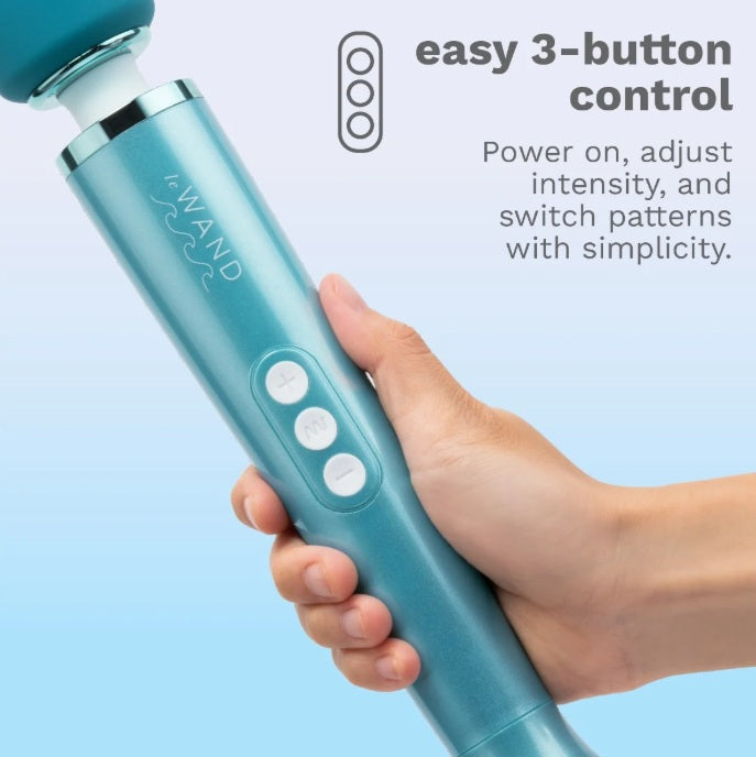 Le Wand Dive Submersible Rechargeable Vibrating Massager
